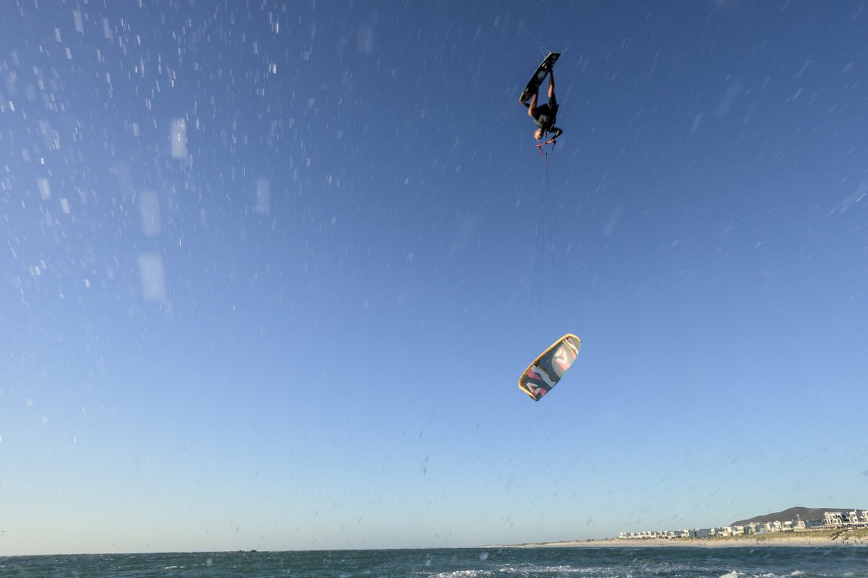 ION Men Wetsuit Seek Core 3/2 Shorty Longsleeve Front Zip 2024