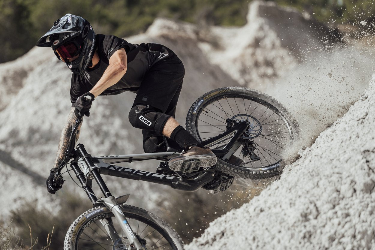 ION Gloves Seek AMP 2021